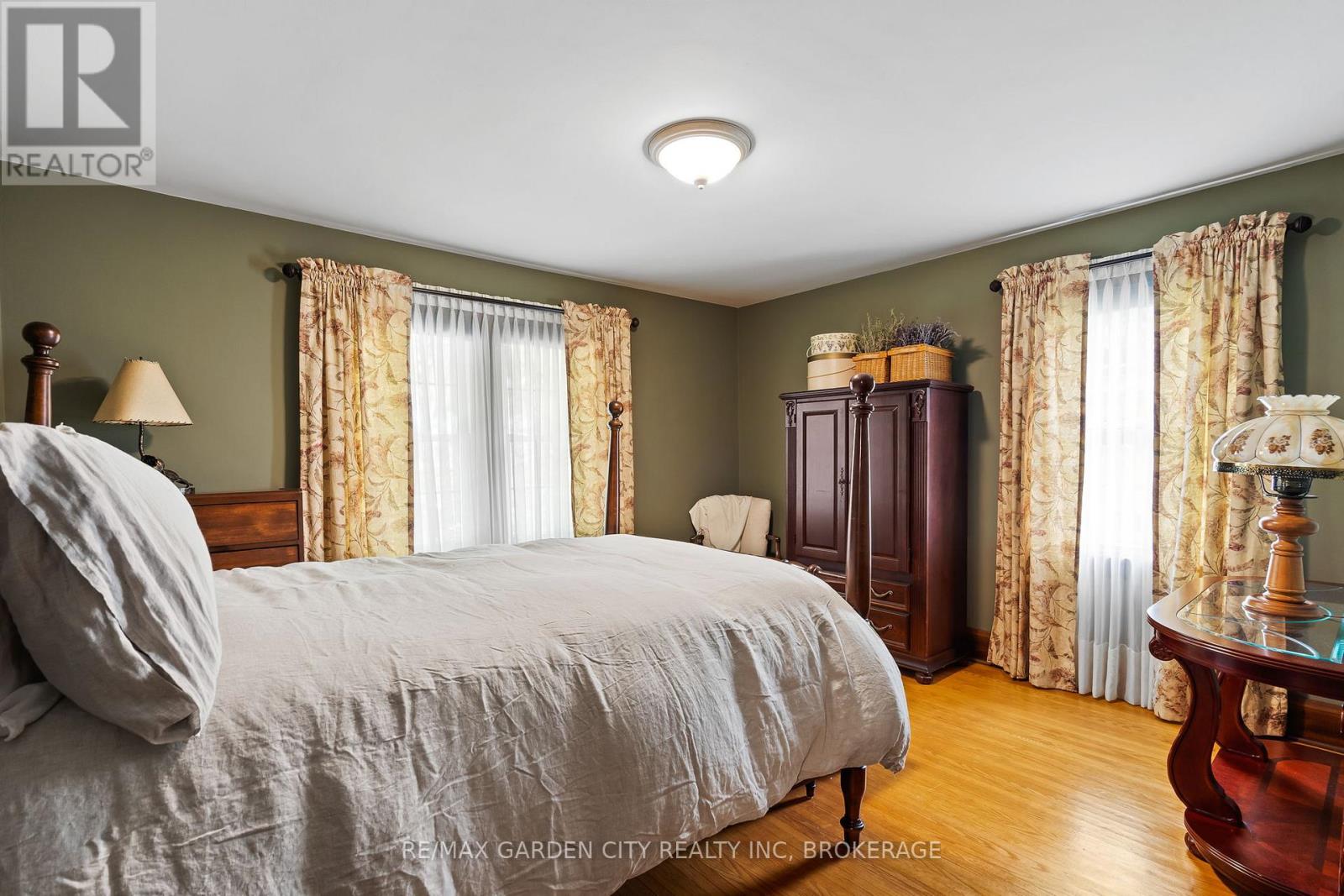 156 Edgar Street, Welland, Ontario  L3C 1T1 - Photo 21 - X12309767