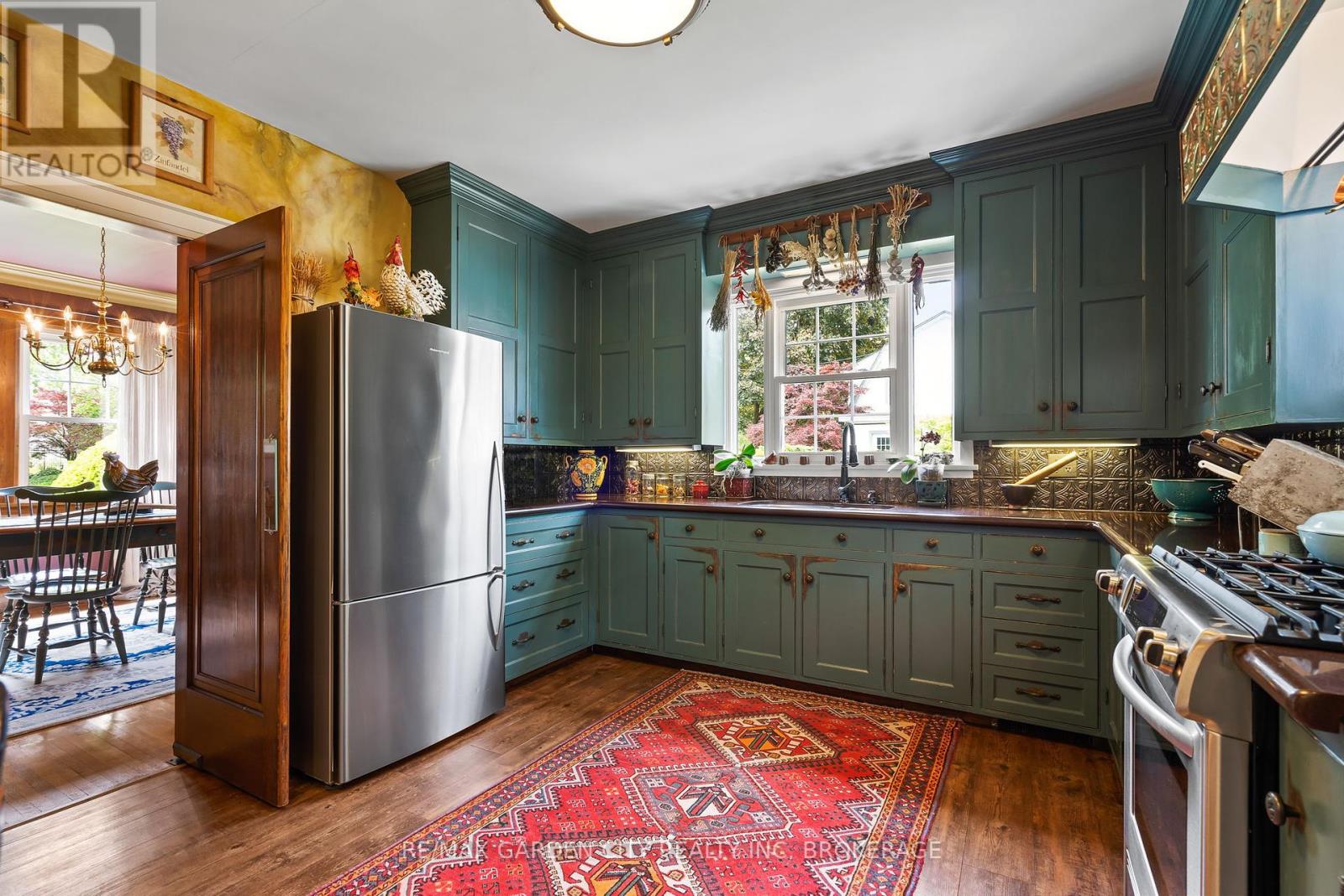 156 Edgar Street, Welland, Ontario  L3C 1T1 - Photo 8 - X12309767