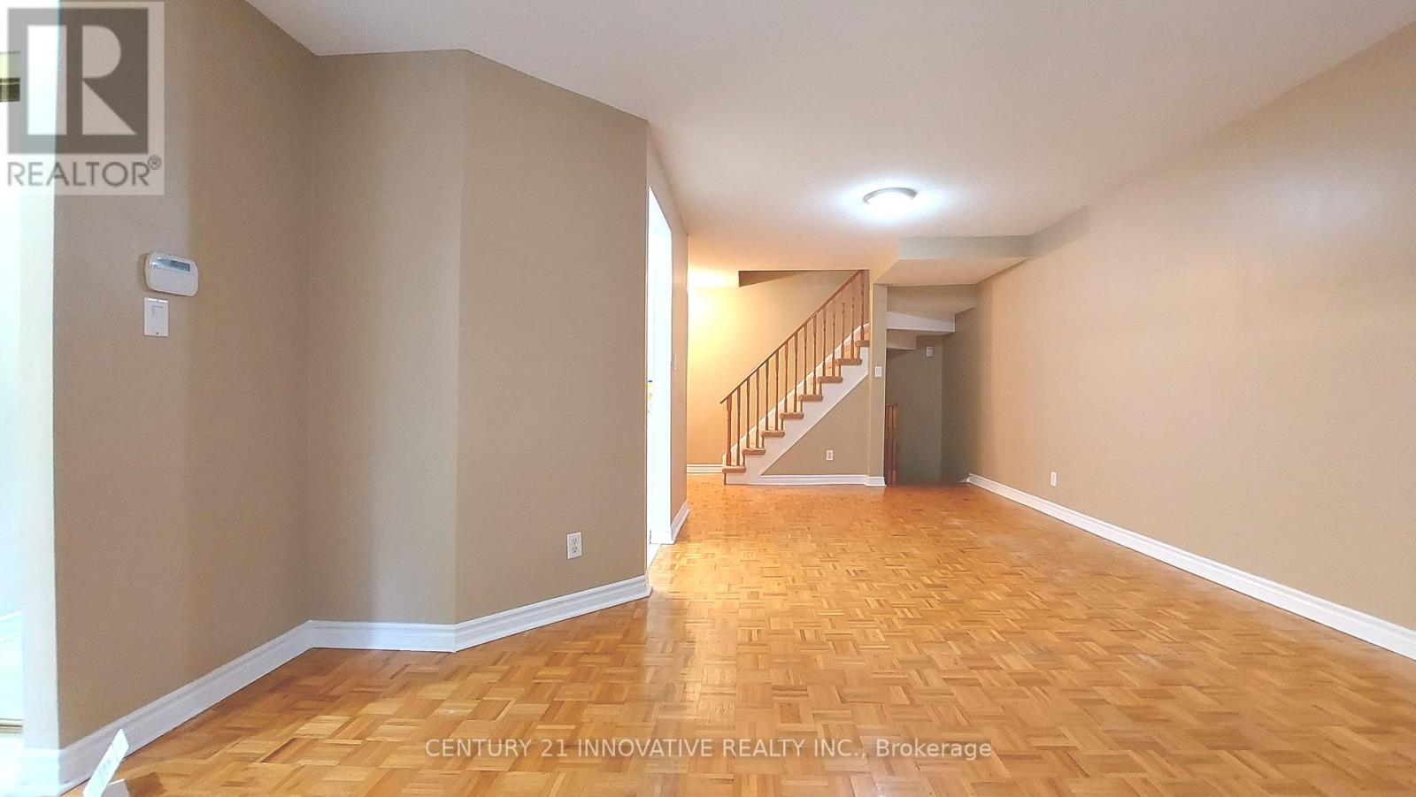 3 - 151 Townsgate Drive, Vaughan, Ontario  L4J 8J7 - Photo 5 - N12309763