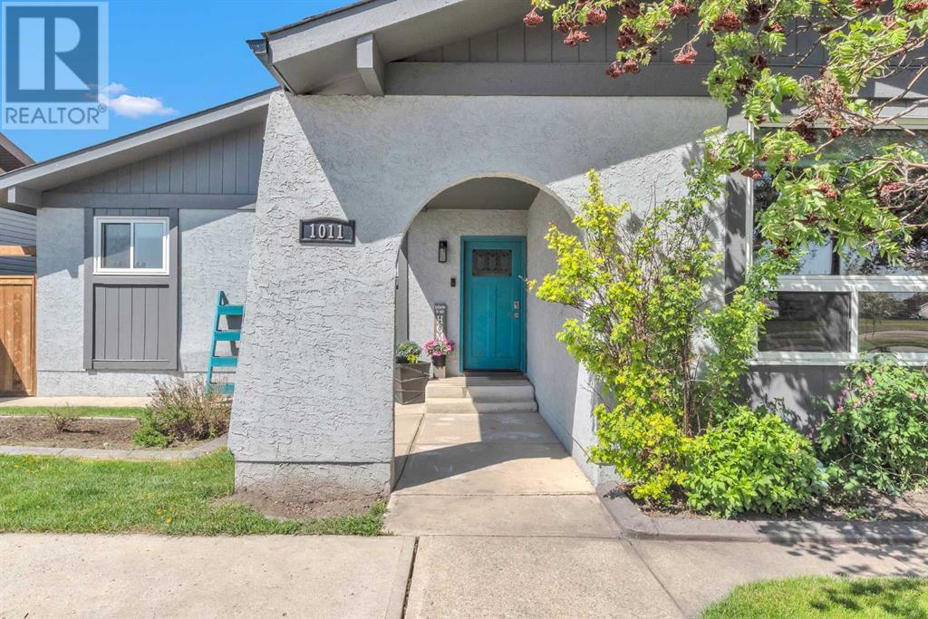 Property at 1011 Maitland Way NE image 3