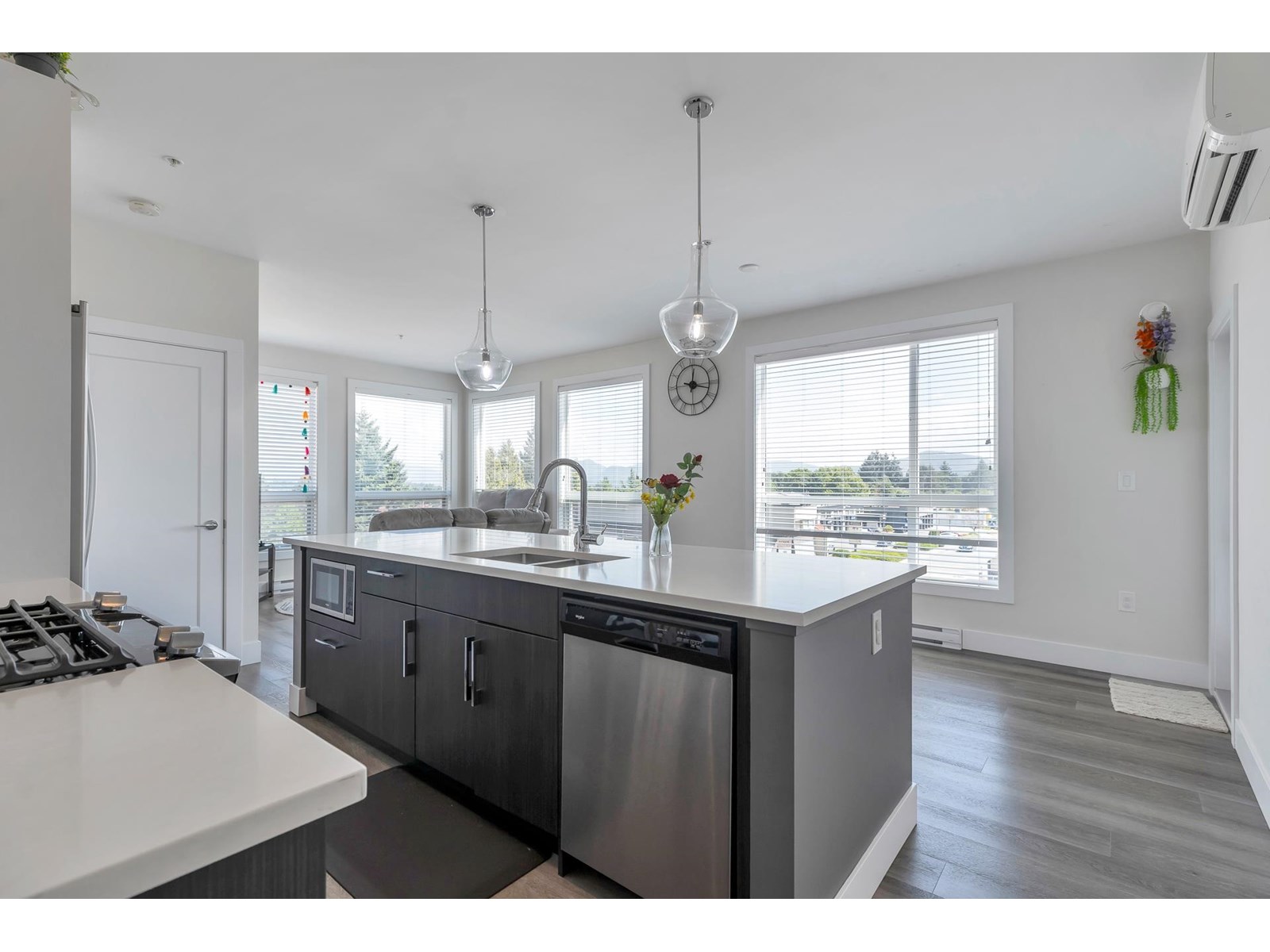 405 32838 Ventura Avenue, Abbotsford, British Columbia  V2S 0M5 - Photo 2 - R3030742