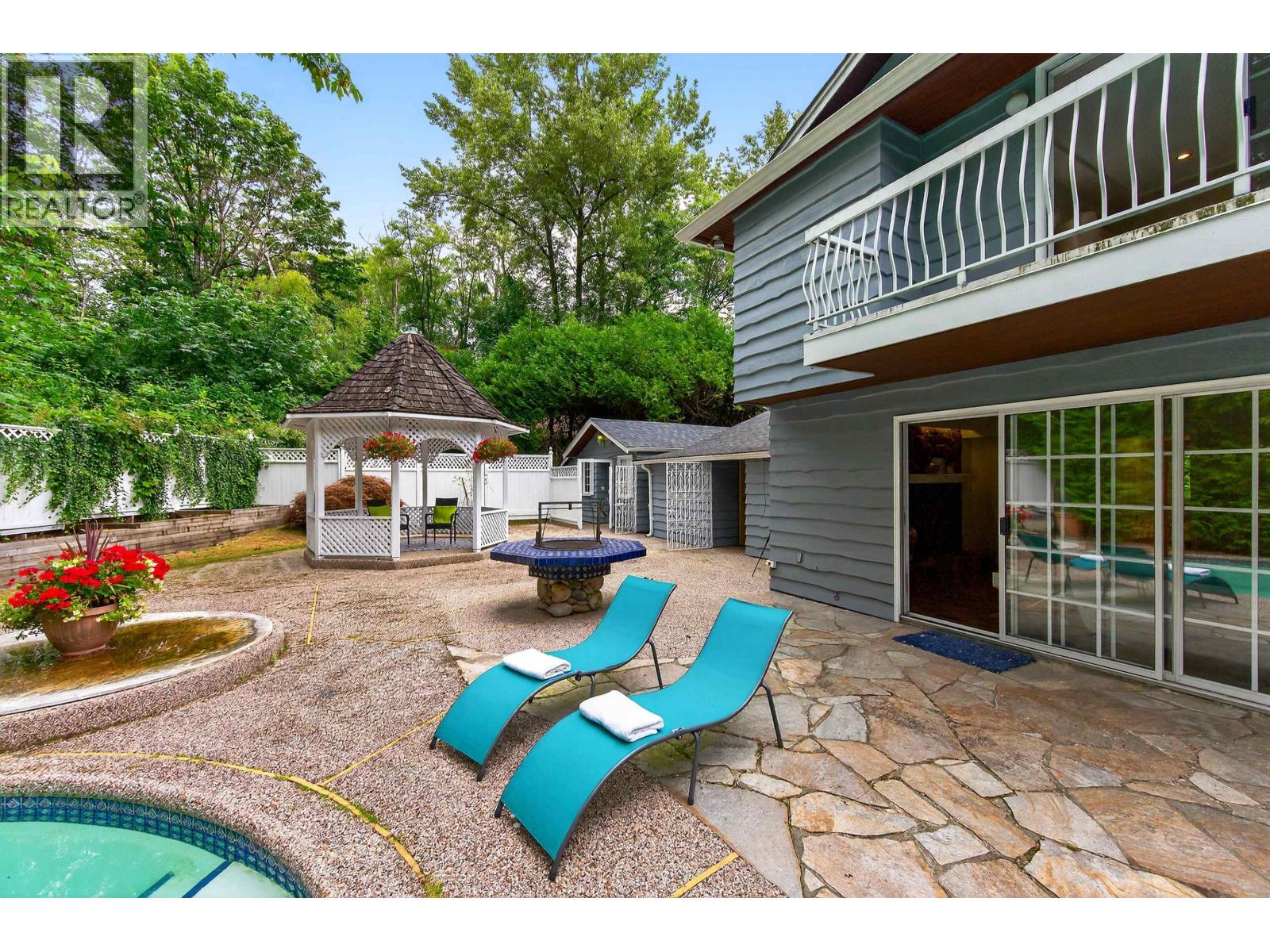 2453 Phillips Place, Burnaby, British Columbia  V5A 2W1 - Photo 33 - R3027608