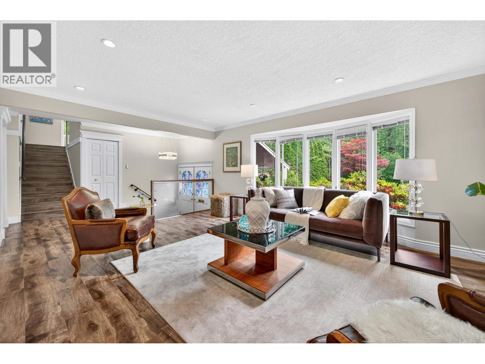 2453 Phillips Place, Burnaby, British Columbia  V5A 2W1 - Photo 6 - R3027608