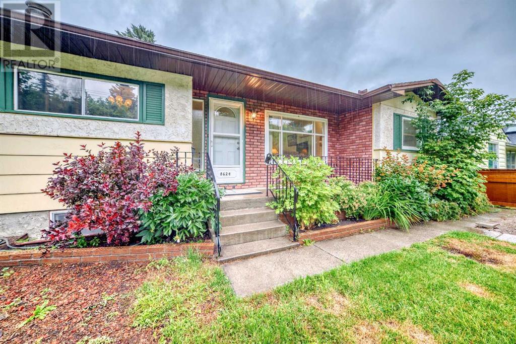 Property at 8624 33 Avenue NW image 4