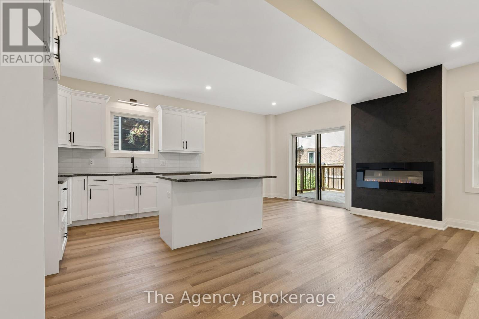 19 Violet Street, St. Catharines, Ontario  L2S 2X1 - Photo 11 - X12309812