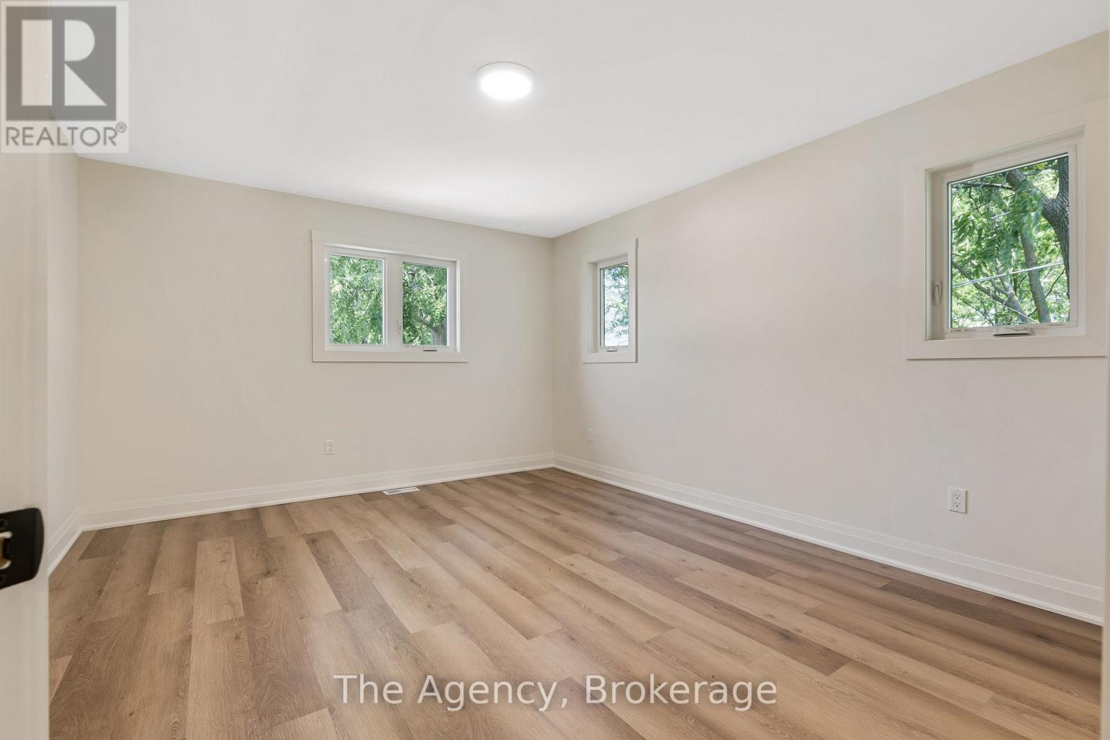 19 Violet Street, St. Catharines, Ontario  L2S 2X1 - Photo 16 - X12309812