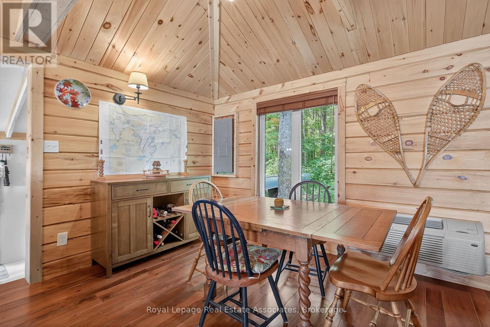 7206 Severn River Shore, Georgian Bay, Ontario  P0C 1M0 - Photo 15 - X12289283