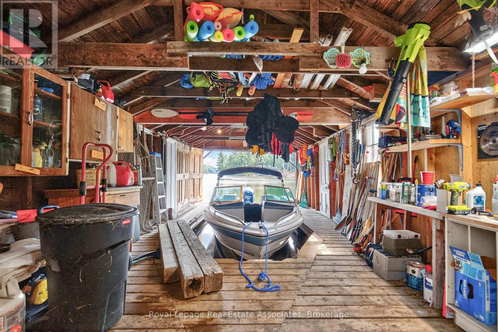 7206 Severn River Shore, Georgian Bay, Ontario  P0C 1M0 - Photo 38 - X12289283