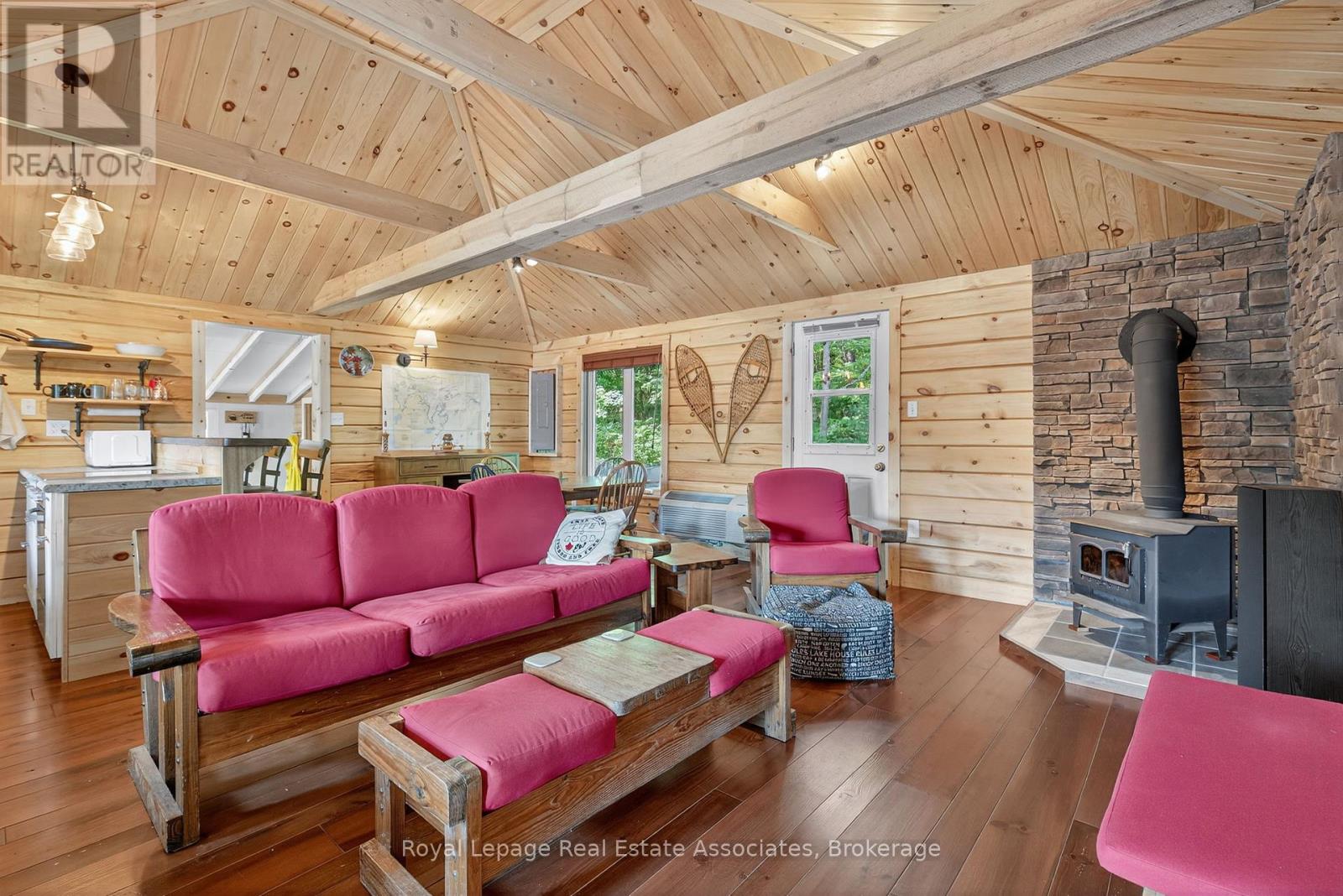 7206 Severn River Shore, Georgian Bay, Ontario  P0C 1M0 - Photo 21 - X12289283