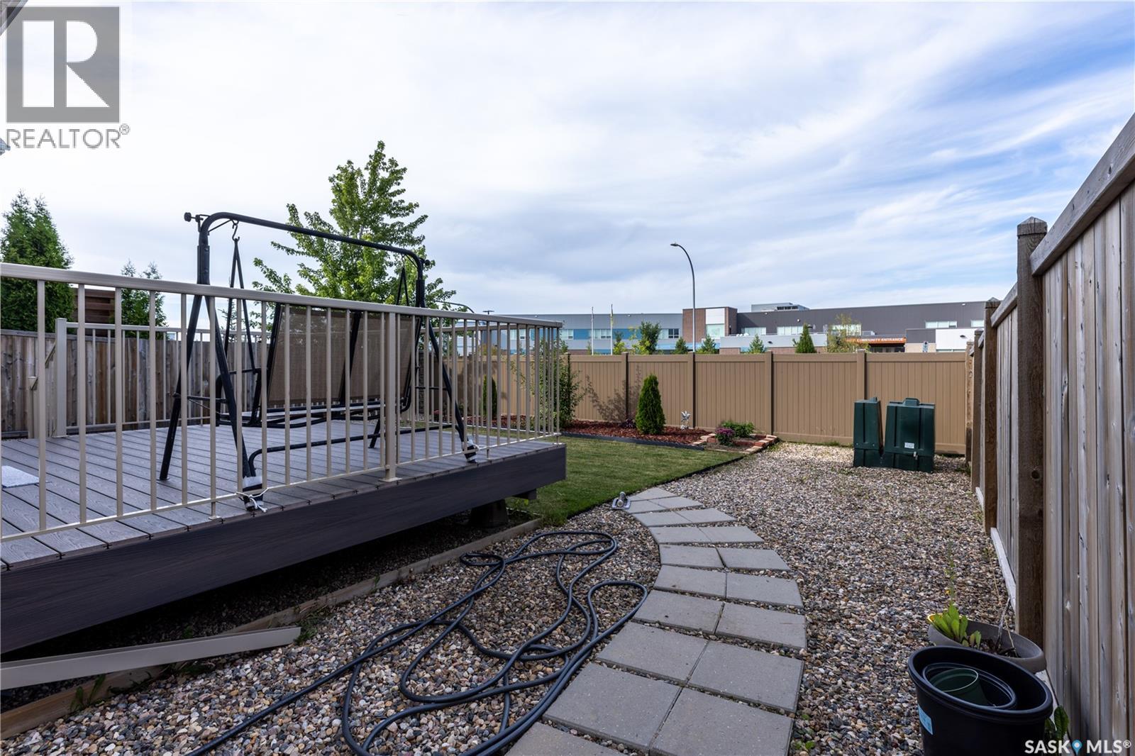 411 Flynn Lane, Saskatoon, Saskatchewan  S7V 0L1 - Photo 4 - SK013886