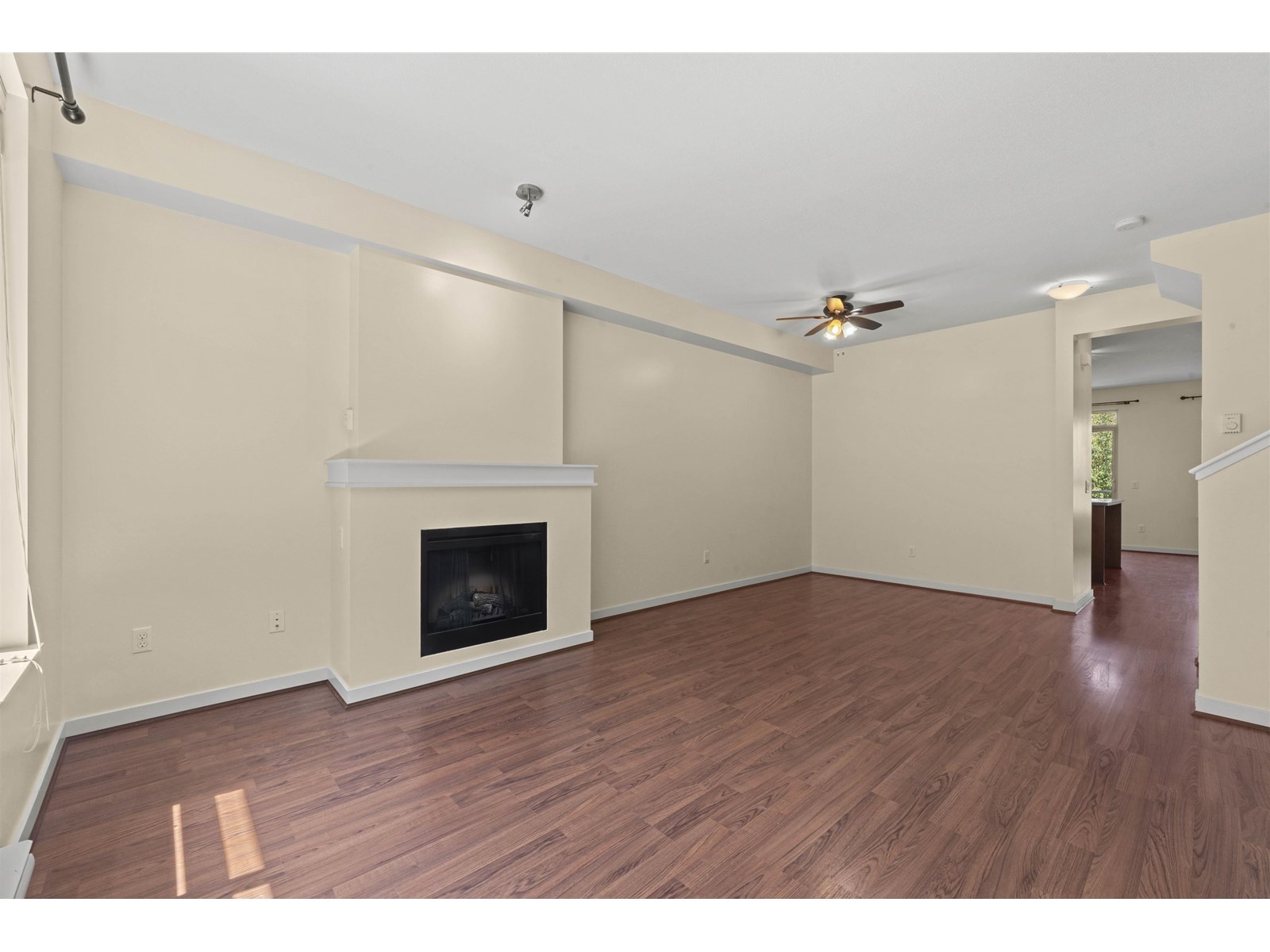 74 2738 158 Street, Surrey, British Columbia  V3Z 3K3 - Photo 4 - R3029669