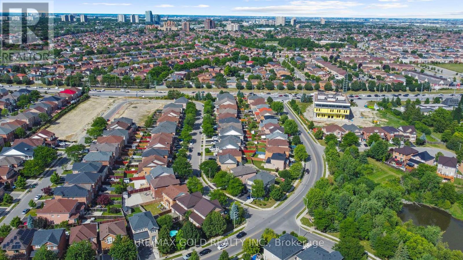 22 Nathaniel Crescent, Brampton, Ontario  L6Y 5M5 - Photo 48 - W12304704