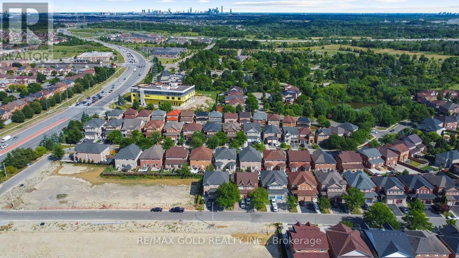22 Nathaniel Crescent, Brampton, Ontario  L6Y 5M5 - Photo 47 - W12304704