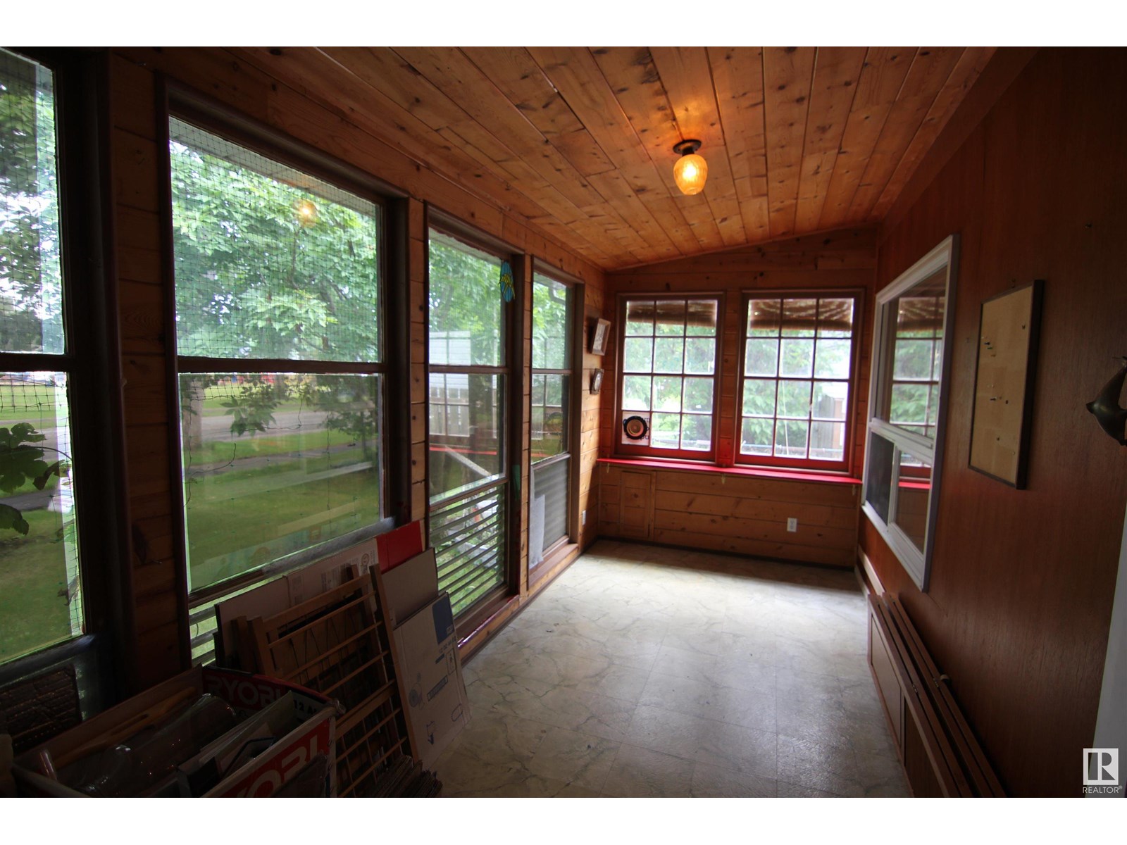 Property at 9733 79 AV NW NW image 3