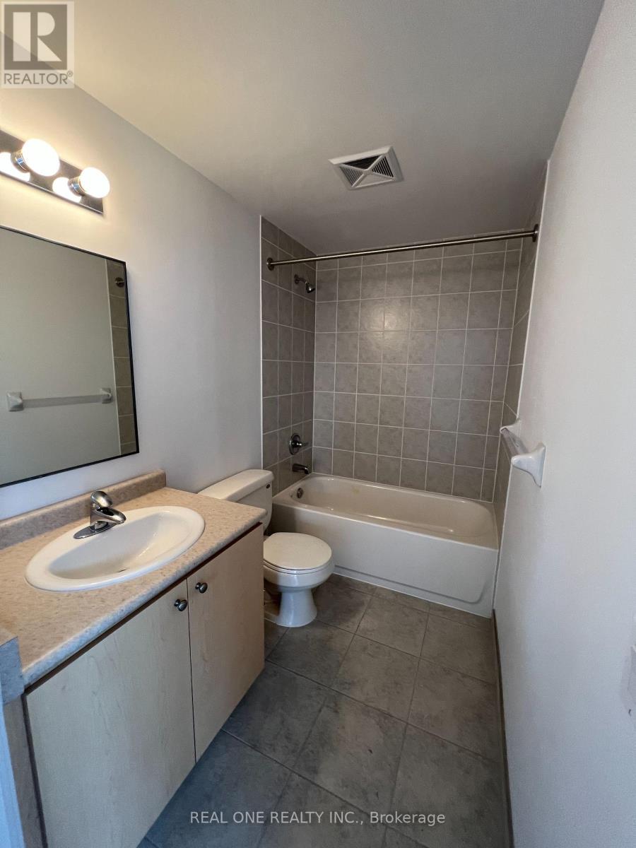 302 - 15 Maplewood Avenue, Toronto, Ontario  M6C 4B4 - Photo 12 - C12309822