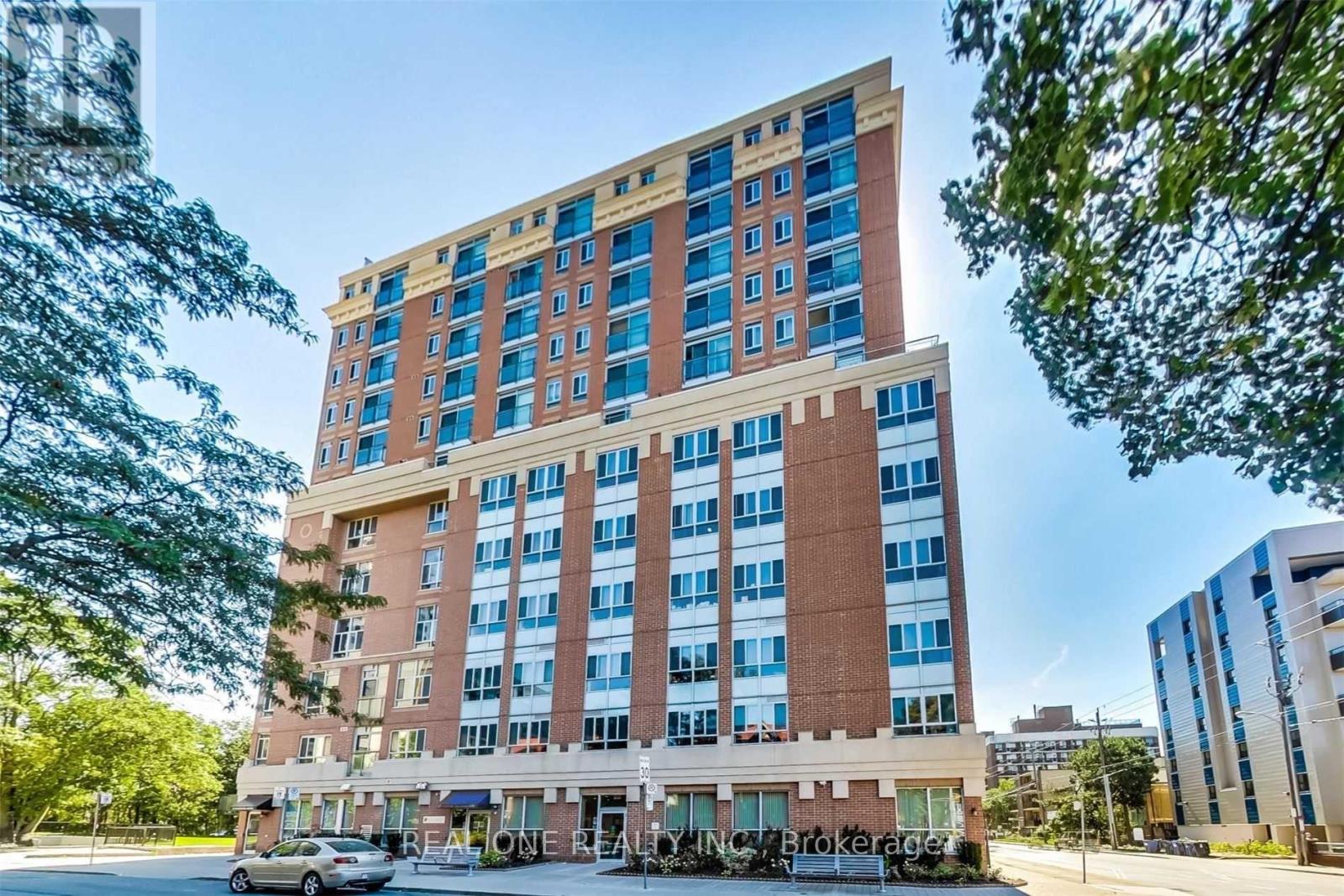 302 - 15 Maplewood Avenue, Toronto, Ontario  M6C 4B4 - Photo 2 - C12309822