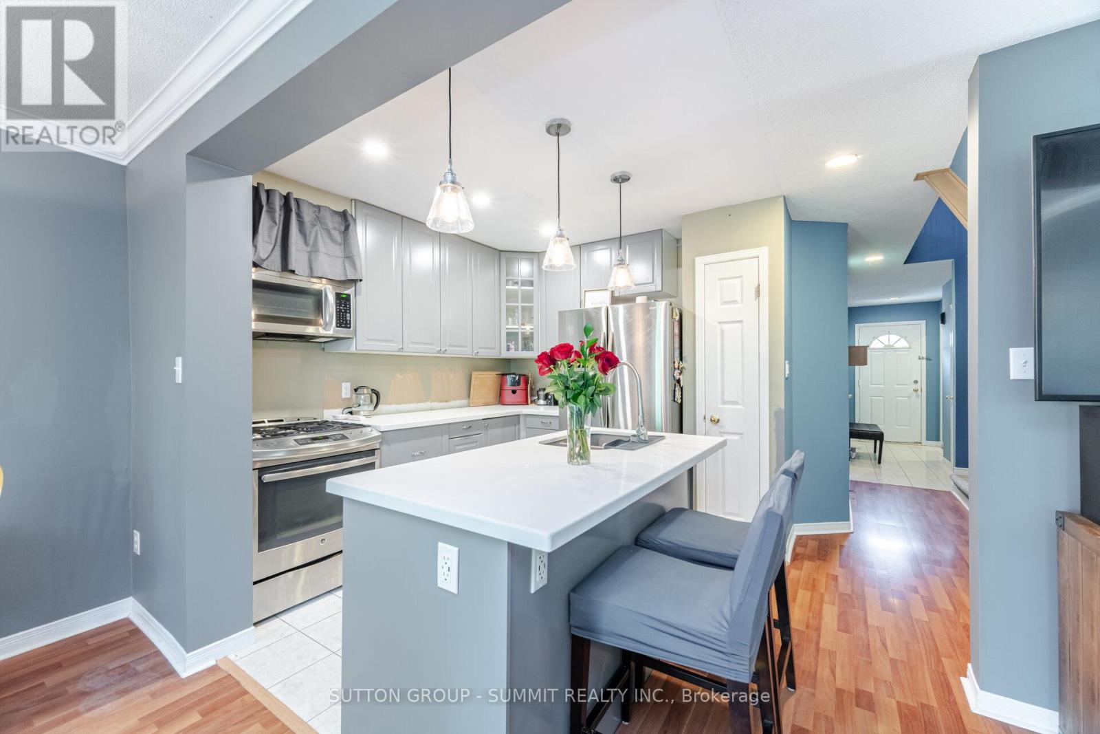 32 - 1809 Upper Wentworth Street, Hamilton, Ontario  L9B 2R9 - Photo 11 - X12198506