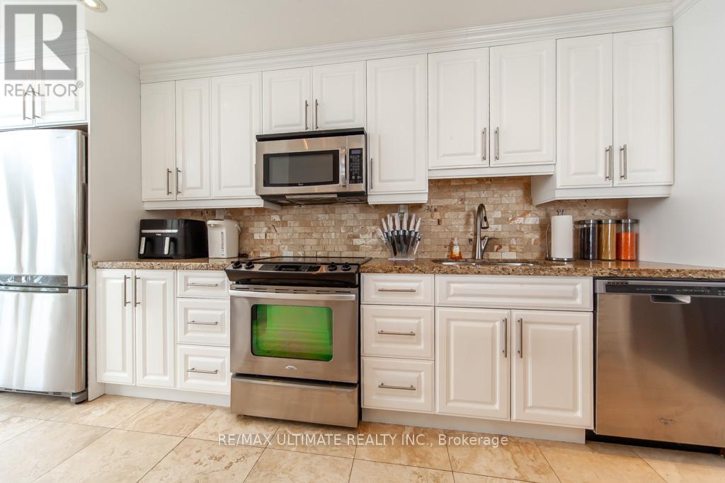 Ph15 - 40 Harding Boulevard W, Richmond Hill (North Richvale), Ontario  L4C 9S5 - Photo 7 - N12309846