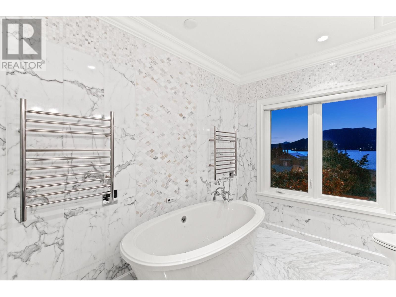 4651 Simpson Avenue, Vancouver, British Columbia  V6R 1C2 - Photo 14 - R3026103
