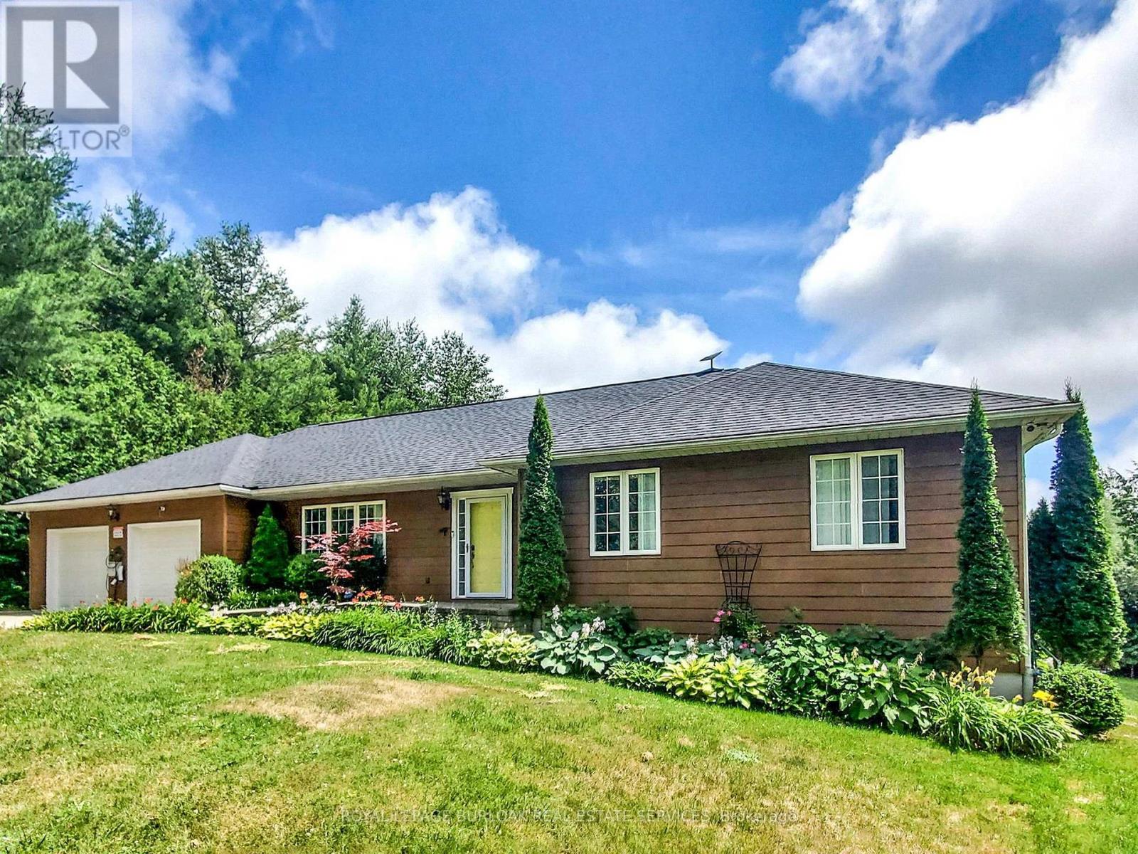 Property at 569 HIGHPOINT SIDE ROAD image 2