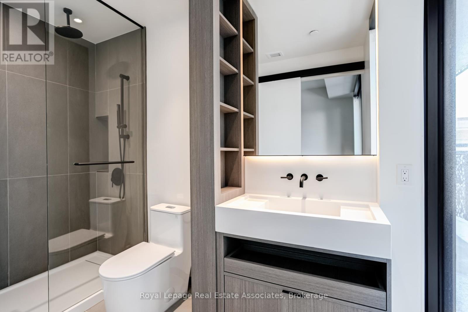 2206 - 55 Charles Street E, Toronto, Ontario  M5S 2W9 - Photo 17 - C12309910