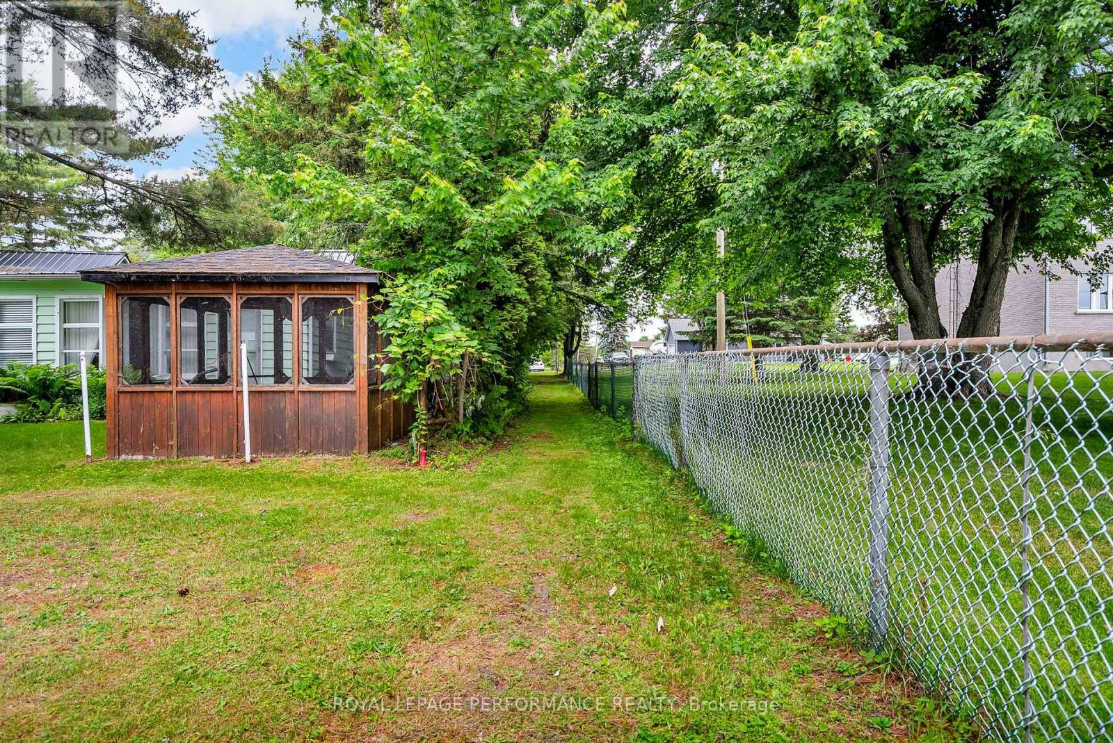 20938 Derrig Road, South Glengarry, Ontario  K0C 1E0 - Photo 27 - X12309913
