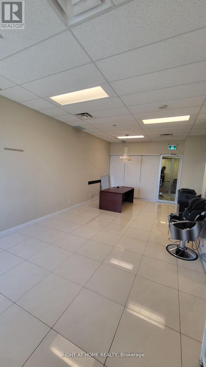 262 - 7163 Yonge Street, Markham (Thornhill), Ontario  L3T 0C6 - Photo 13 - N12309916