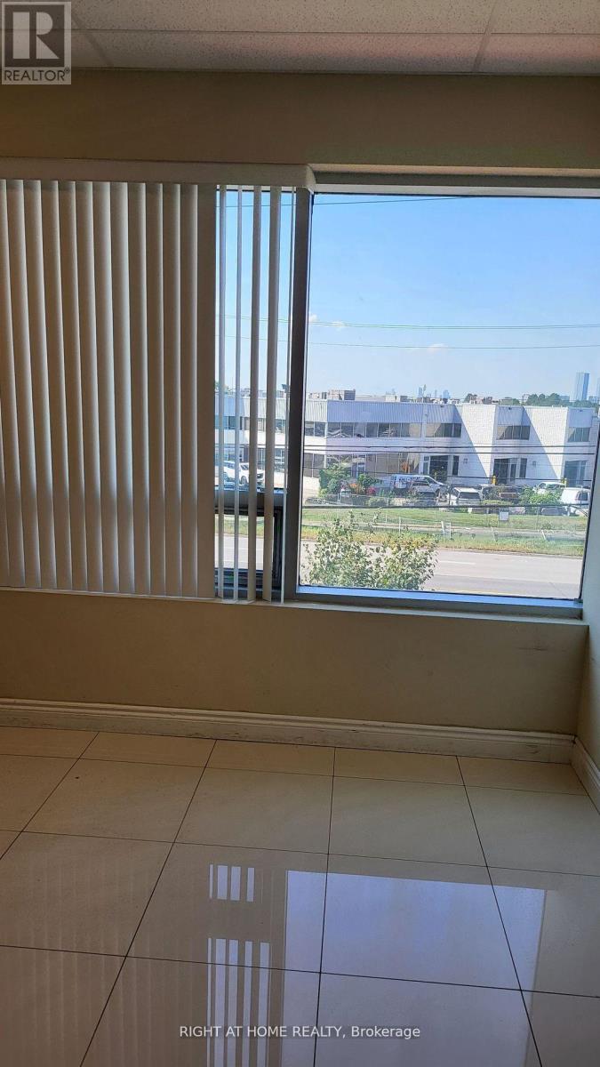 262 - 7163 Yonge Street, Markham (Thornhill), Ontario  L3T 0C6 - Photo 14 - N12309916