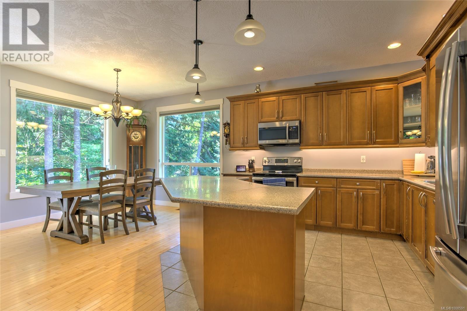 Property at 6282 Algonkin Pl image 2