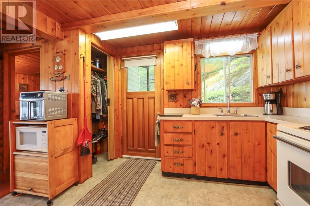 86 Hennessy Road, Whitefish, Ontario  P0M 3E0 - Photo 29 - 2123640