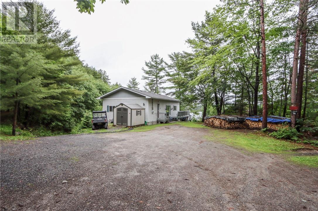 86 Hennessy Road, Whitefish, Ontario  P0M 3E0 - Photo 3 - 2123640