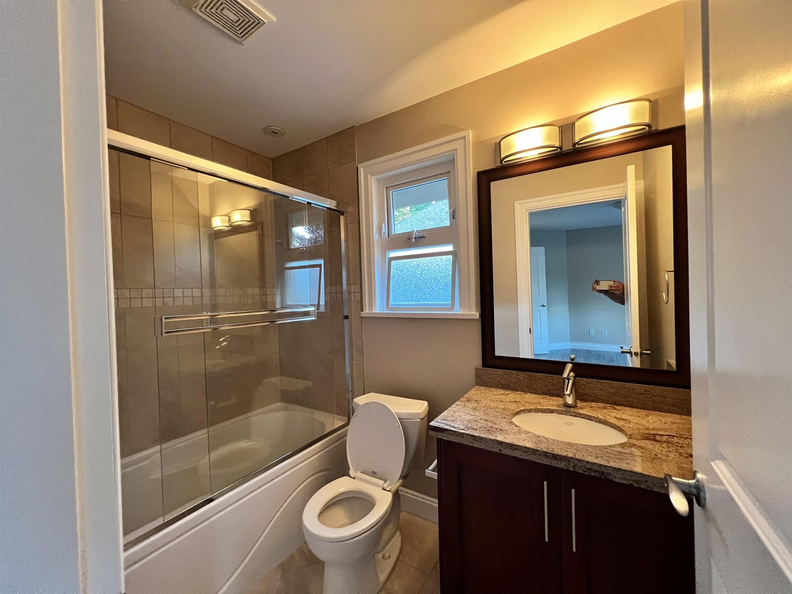 12348 21a Avenue, Surrey, British Columbia  V4A 9Y7 - Photo 25 - R3029432