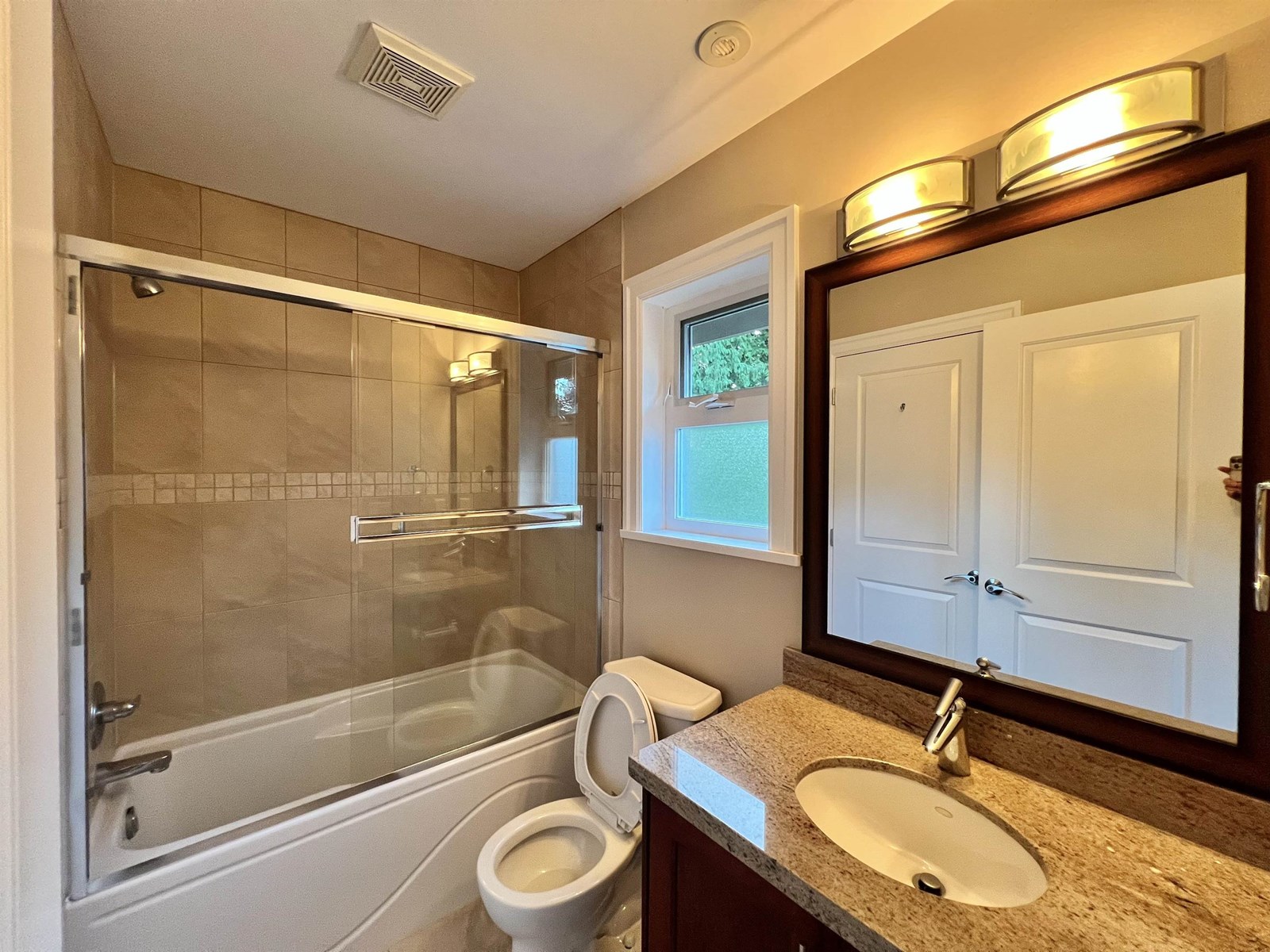 12348 21a Avenue, Surrey, British Columbia  V4A 9Y7 - Photo 26 - R3029432