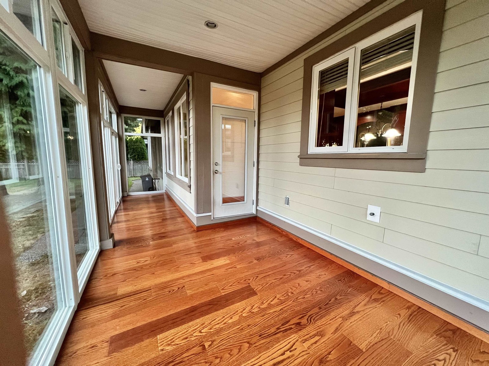 12348 21a Avenue, Surrey, British Columbia  V4A 9Y7 - Photo 12 - R3029432