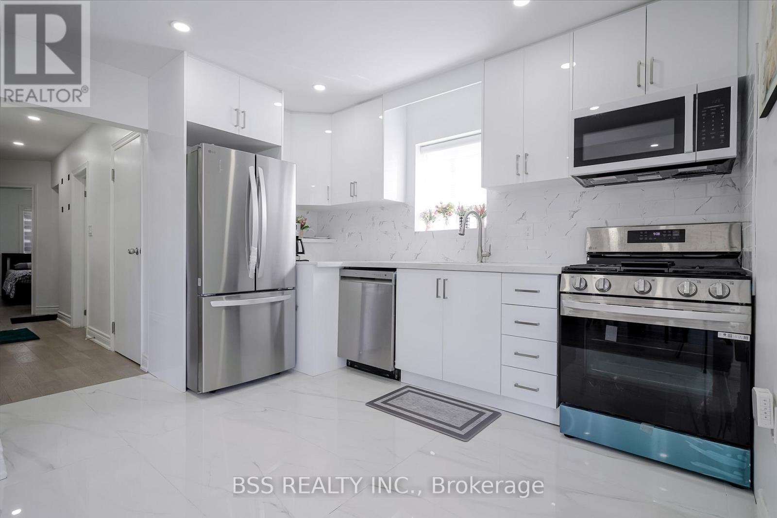120 Bertrand Avenue, Toronto, Ontario  M1K 2T1 - Photo 10 - E12309966