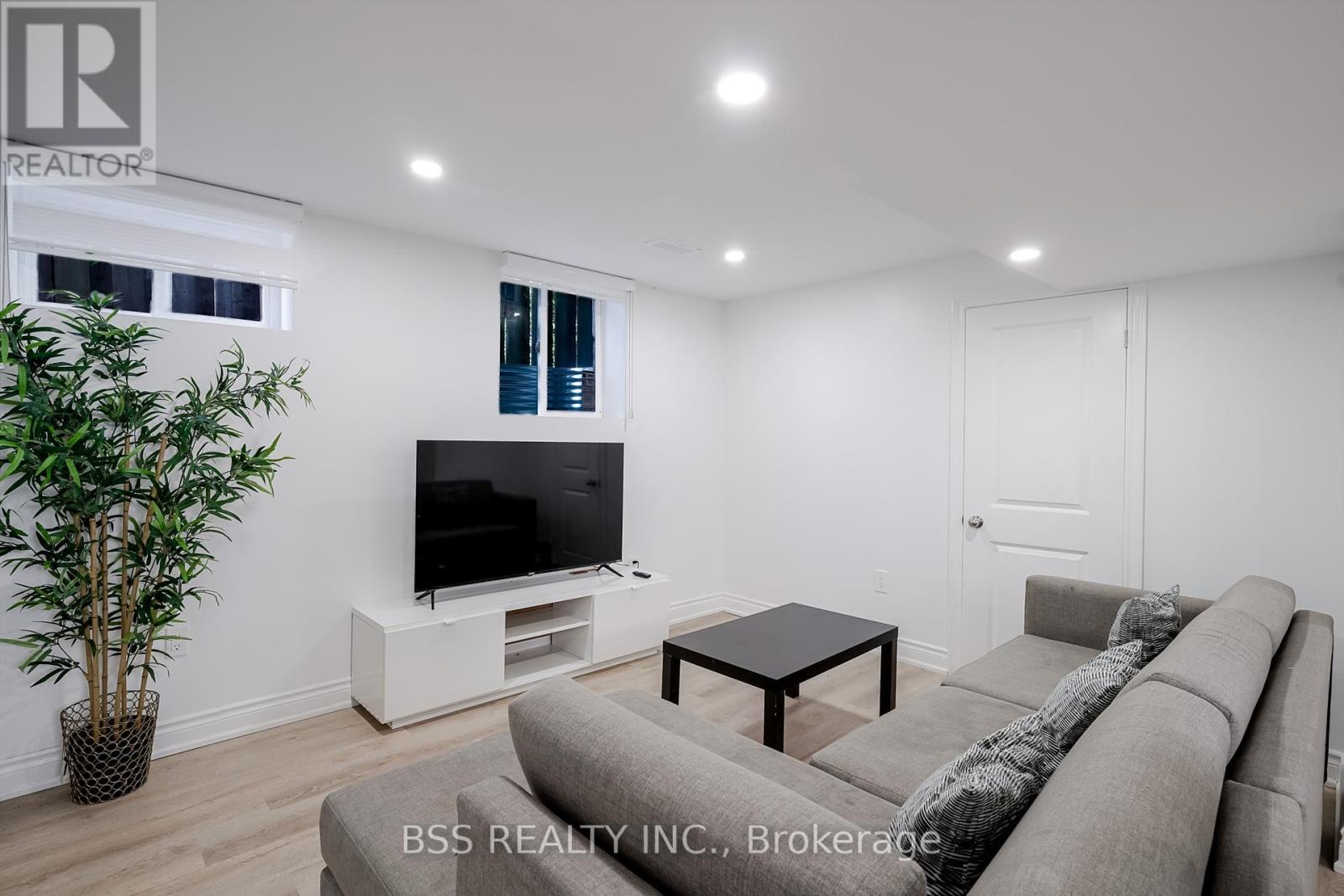 120 Bertrand Avenue, Toronto, Ontario  M1K 2T1 - Photo 12 - E12309966