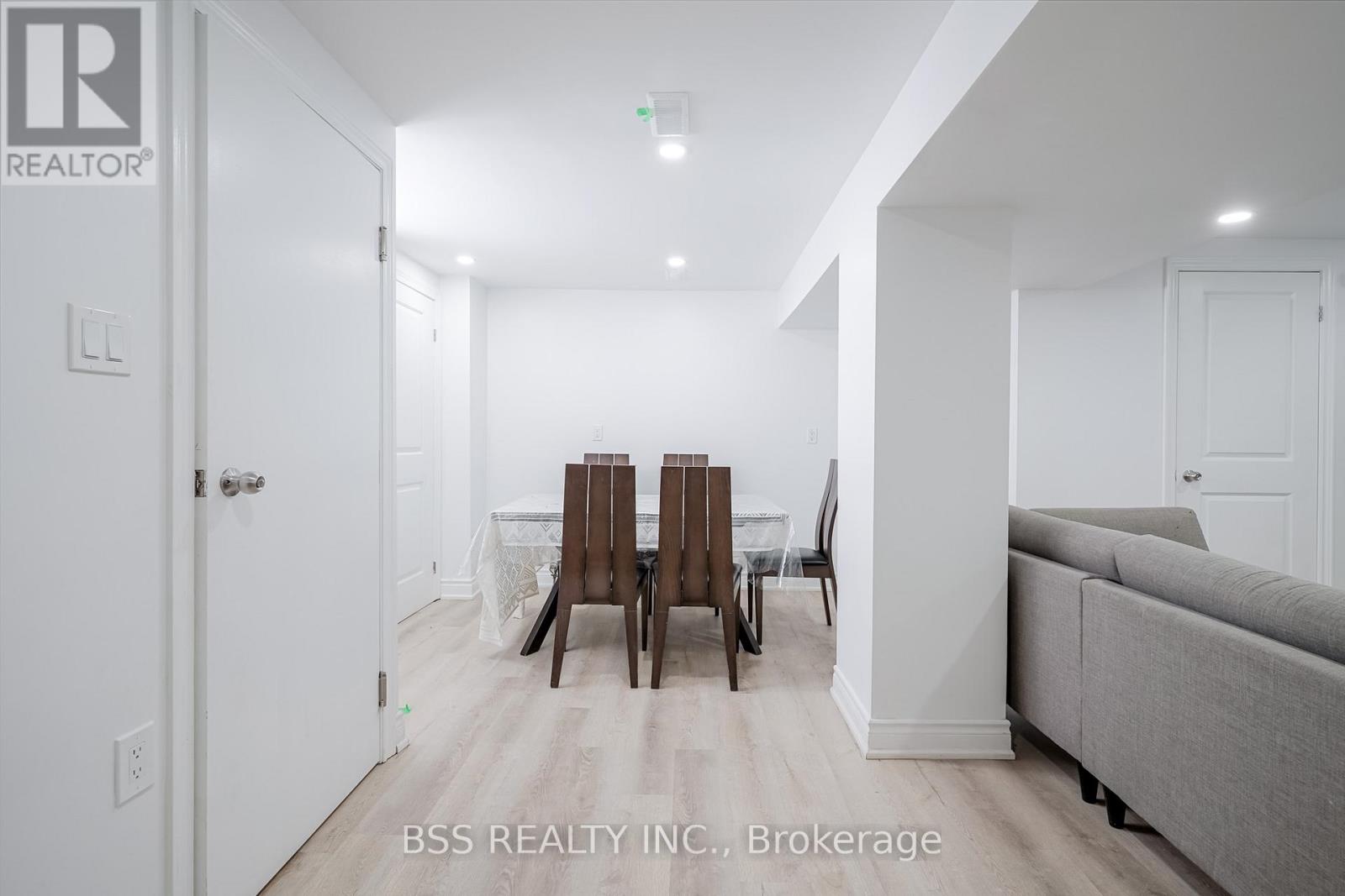 120 Bertrand Avenue, Toronto, Ontario  M1K 2T1 - Photo 14 - E12309966