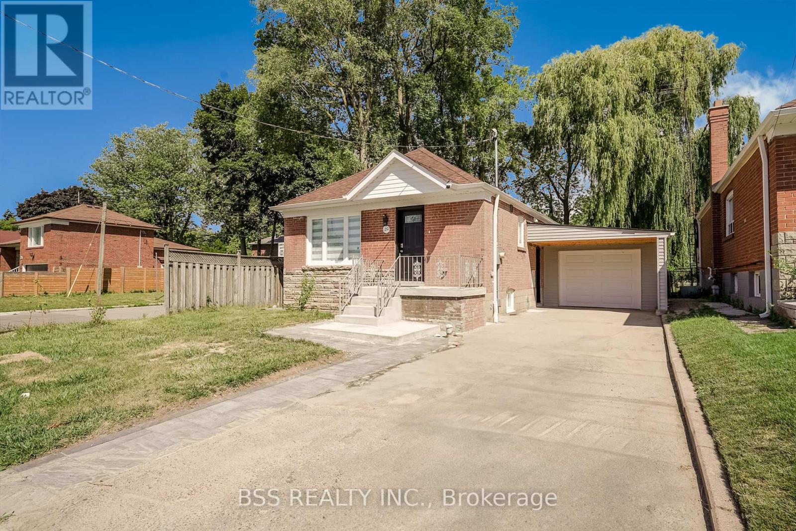 Property at 120 BERTRAND AVENUE image 3