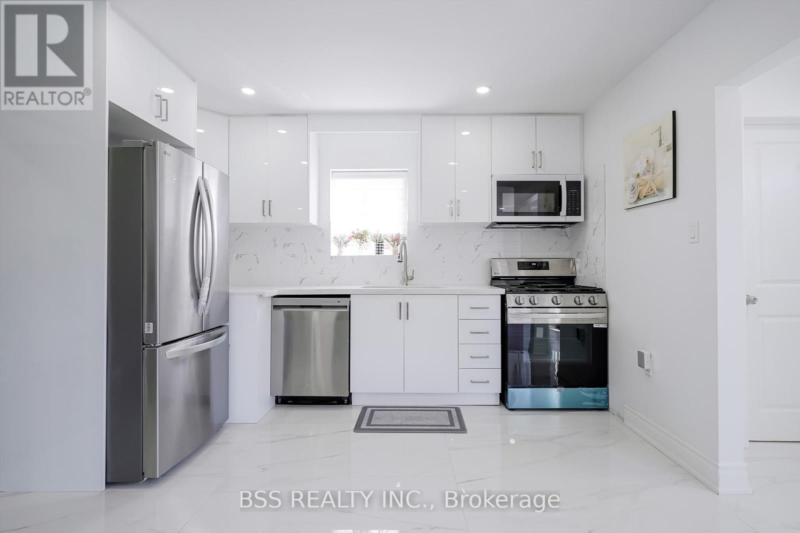 120 Bertrand Avenue, Toronto, Ontario  M1K 2T1 - Photo 7 - E12309966
