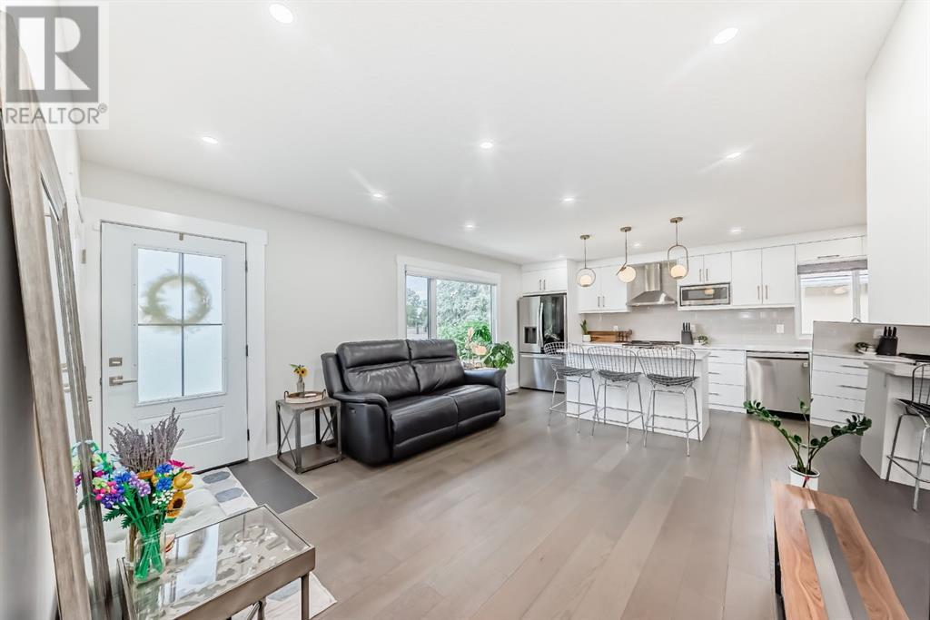 Property at 5039 Waverley Drive SW image 5