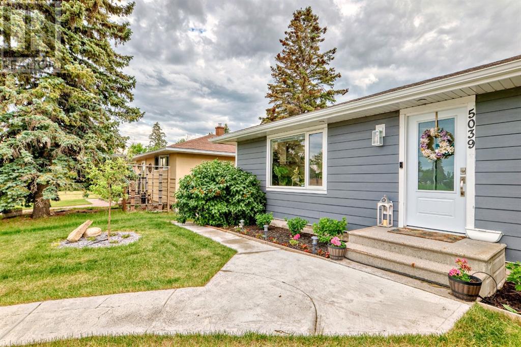 Property at 5039 Waverley Drive SW image 3