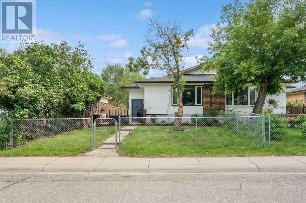 Property at 1029 Canfield Crescent SW image 1