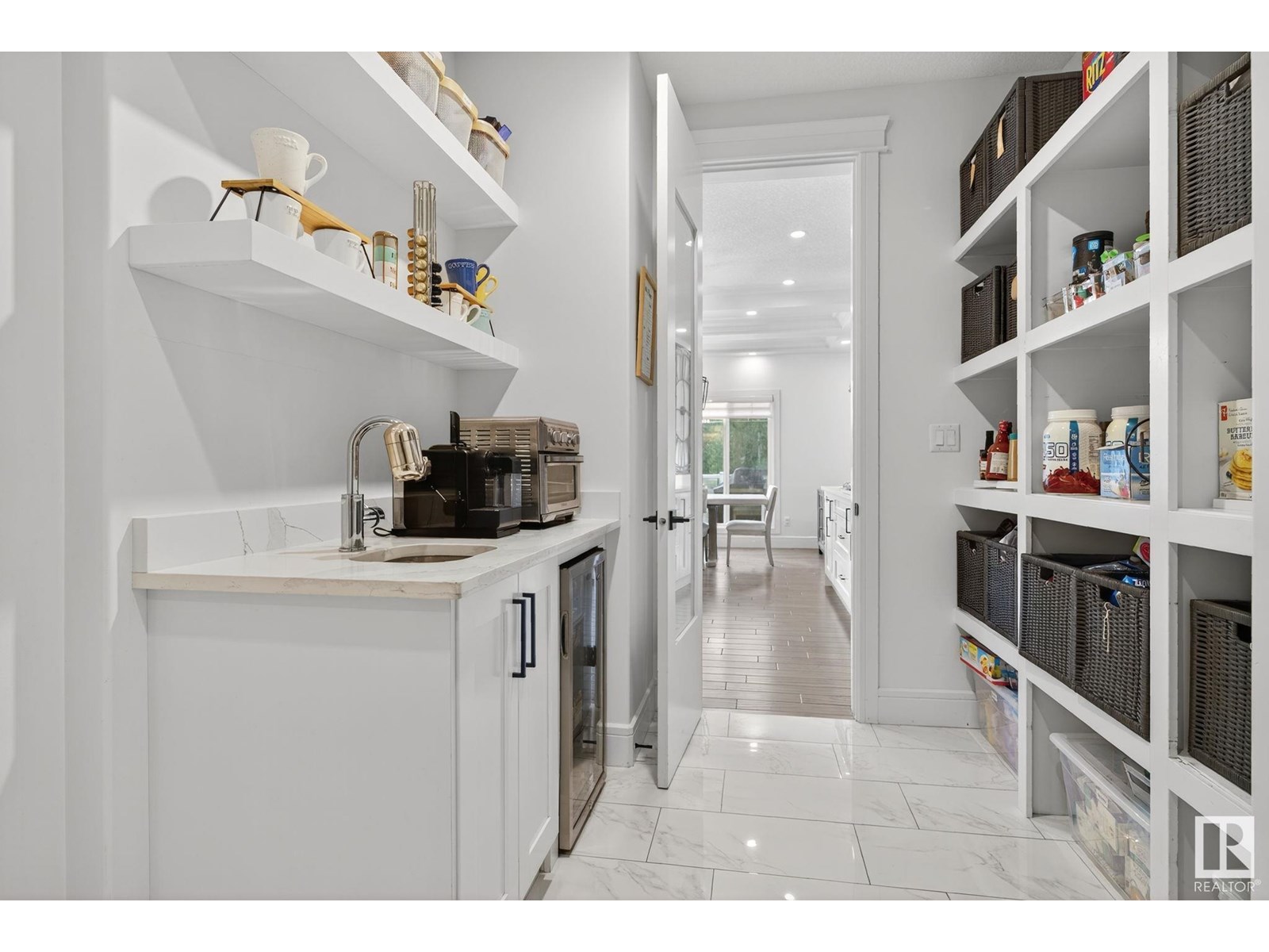 Property at 1750 TANAGER CL NW image 2