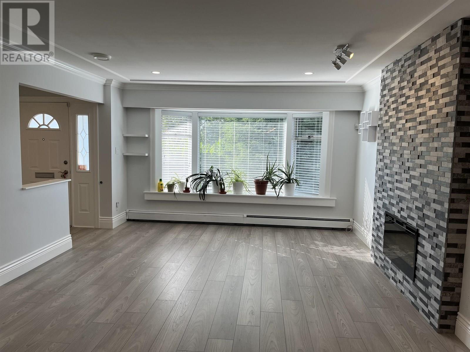 7756 Goodlad Street, Burnaby, British Columbia  V5E 2H6 - Photo 4 - R3027884