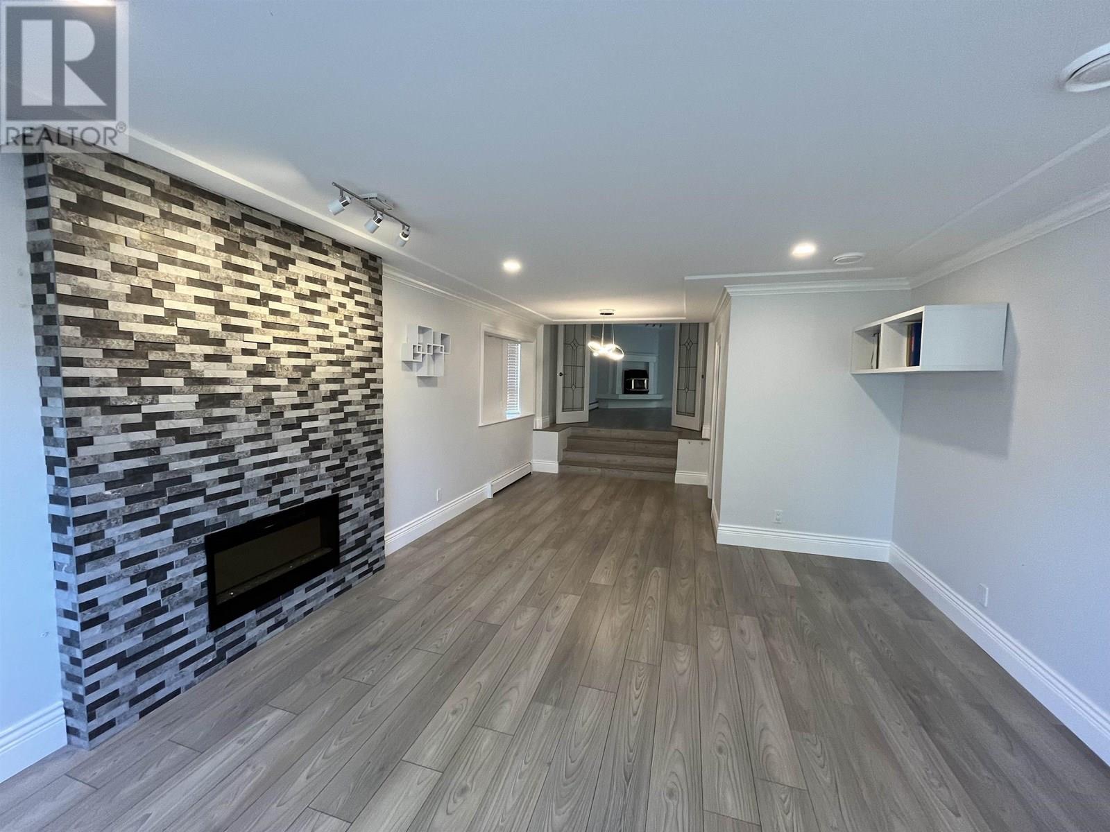 7756 Goodlad Street, Burnaby, British Columbia  V5E 2H6 - Photo 2 - R3027884