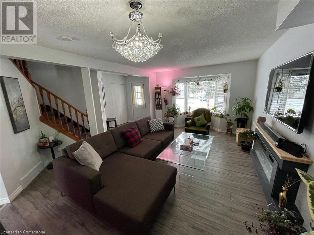 Property at 988 PROSPERITY Court image 4