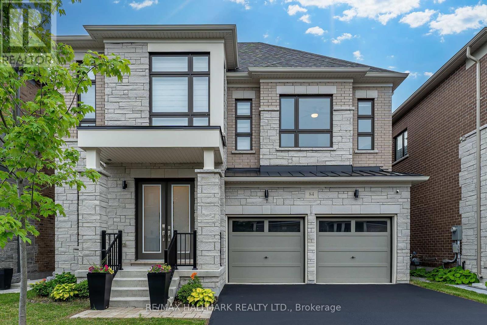 84 Pine Hill Crescent, Aurora, Ontario  L4G 3X9 - Photo 2 - N12310040