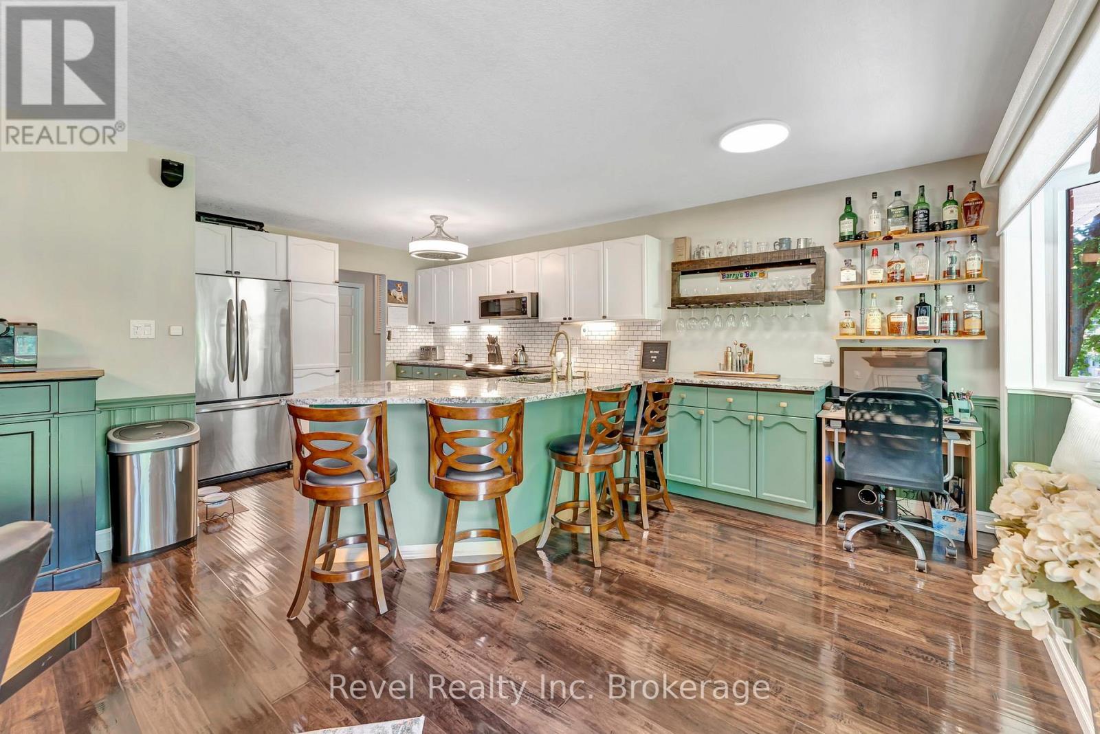 120 Fennel Street, Blandford-Blenheim, Ontario  N0J 1S0 - Photo 12 - X12310099