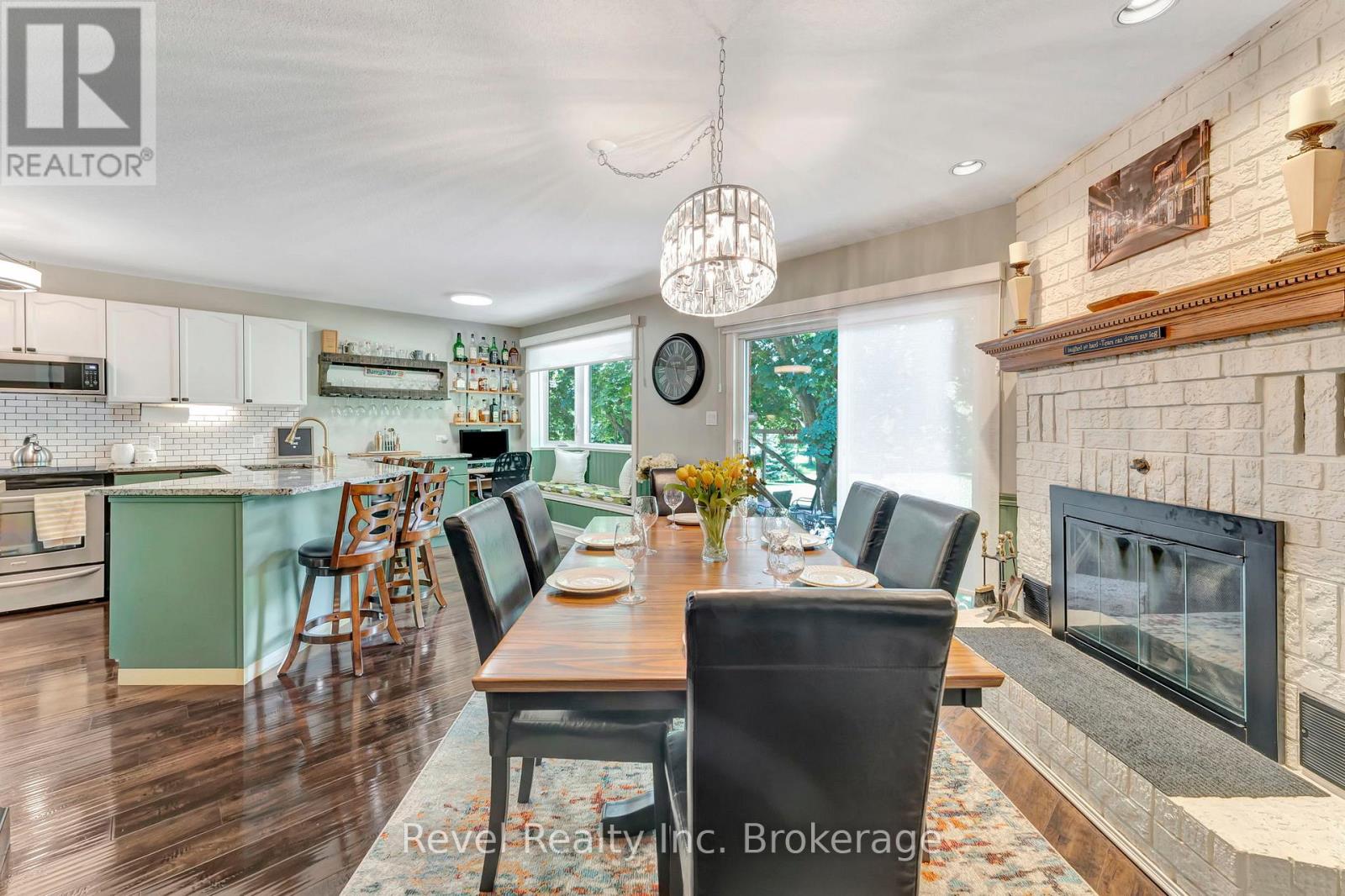 120 Fennel Street, Blandford-Blenheim, Ontario  N0J 1S0 - Photo 14 - X12310099