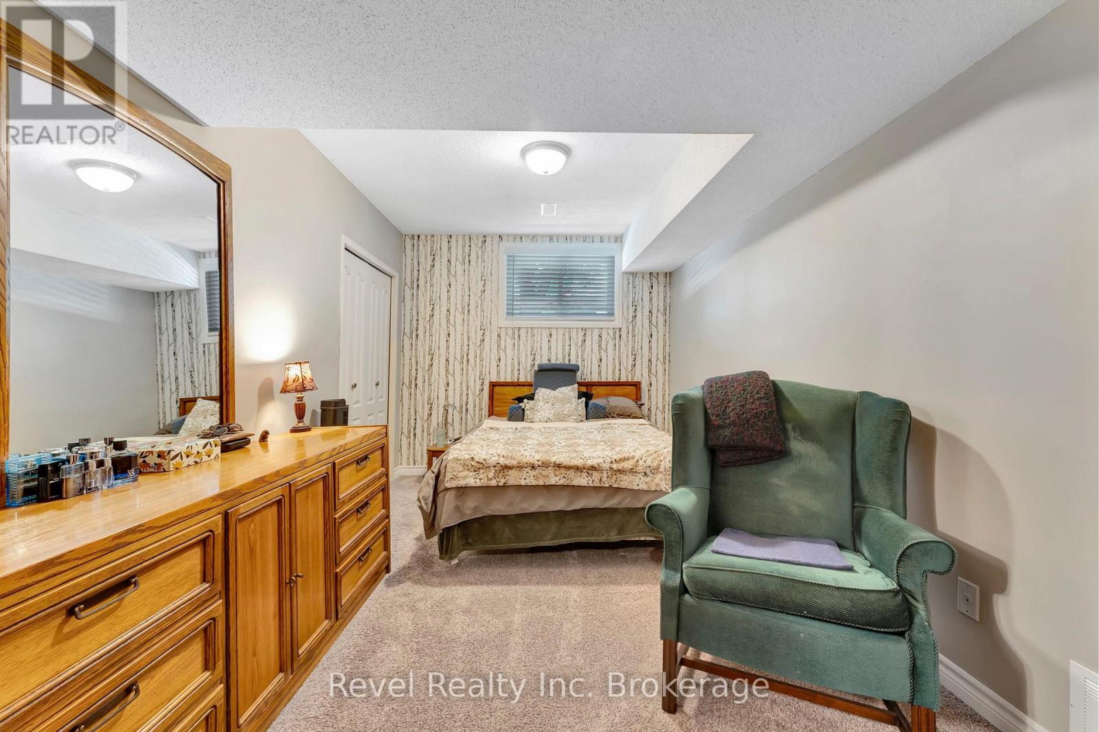 120 Fennel Street, Blandford-Blenheim, Ontario  N0J 1S0 - Photo 24 - X12310099